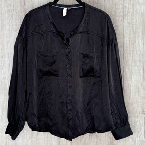 PILCRO Black Satin Anthropologie Long Sleeve Cropped Button Blouse Top Womens S